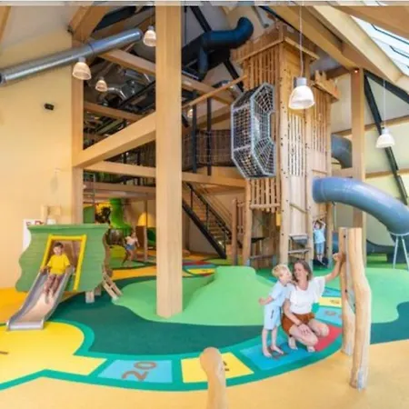 +/- 5 Minutes To Sea, Self Checkin Lejlighed