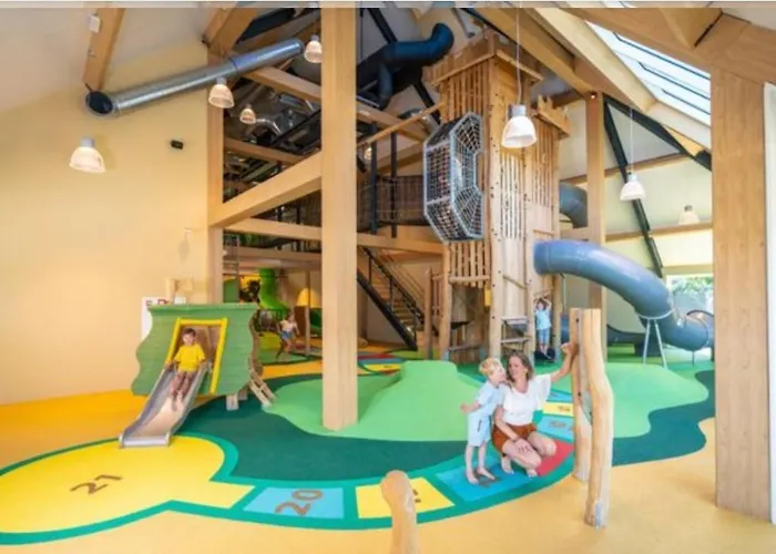 +/- 5 Minutes To Sea, Self Checkin Apartman